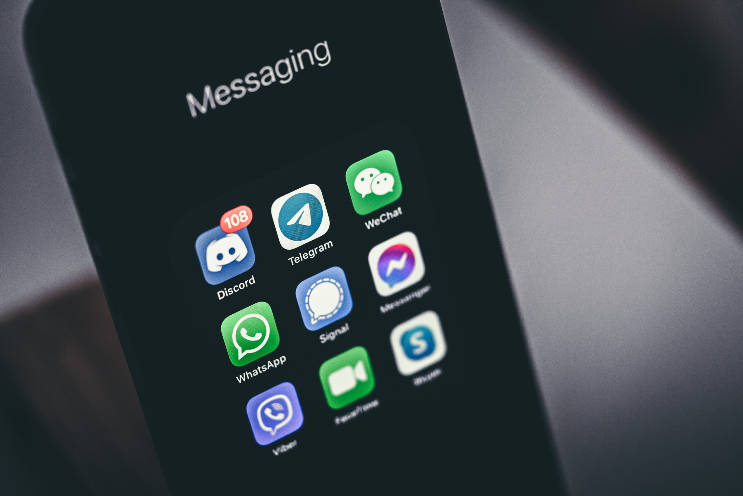 Digitale Kommunikation im Wandel – zwischen Effizienz und menschlicher Verbindung